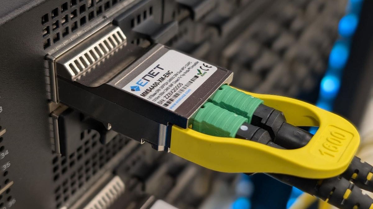 1.6T InfiniBand Hardware Enters Commercial